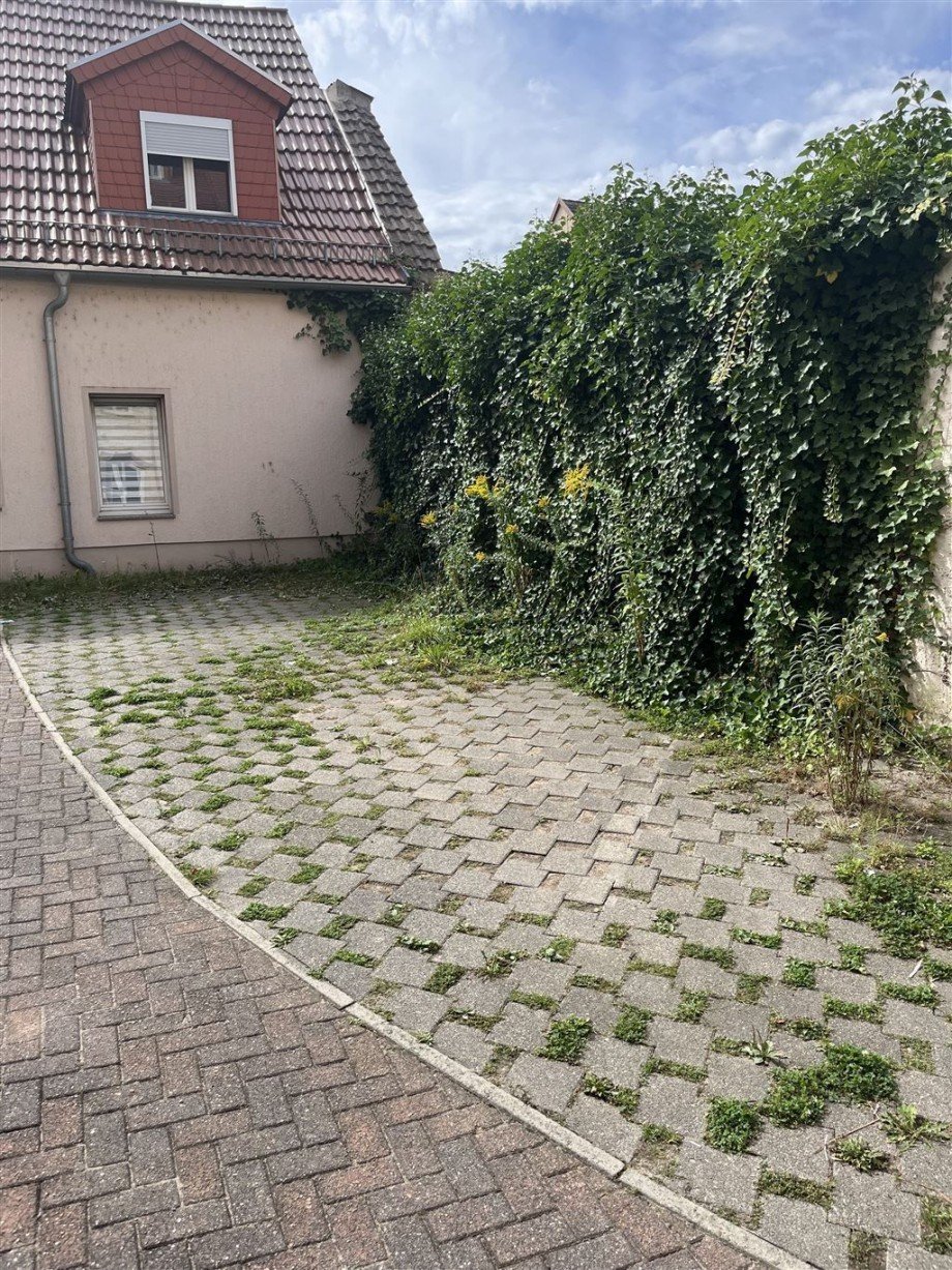 PKW - Stellplätze Mehrfamilienhaus Torgau