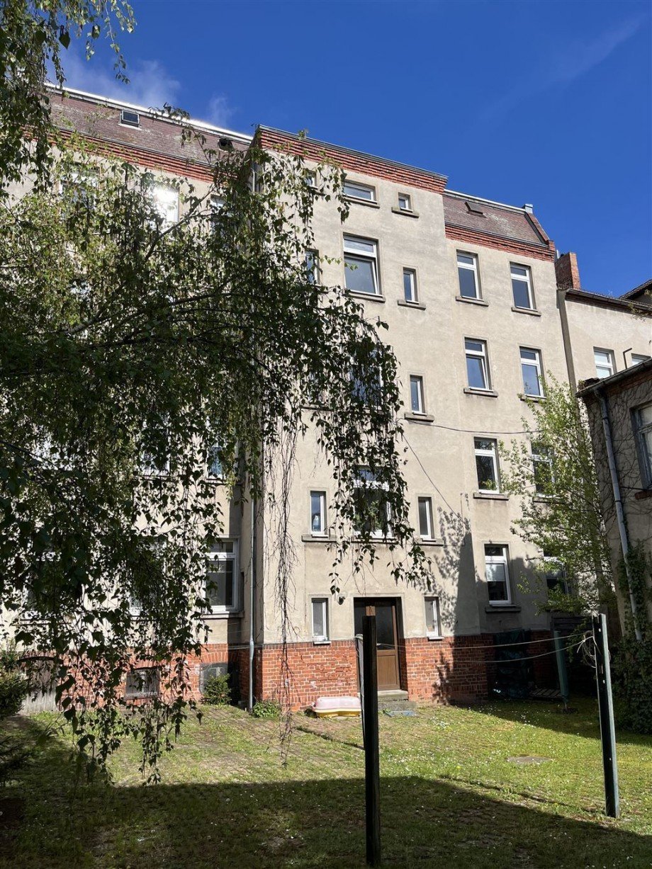 Haus-Rückansicht Mehrfamilienhaus Torgau