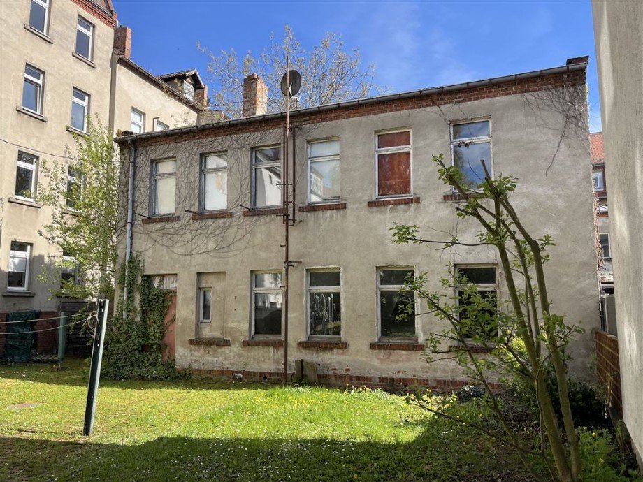 Nebengebäude Mehrfamilienhaus Torgau
